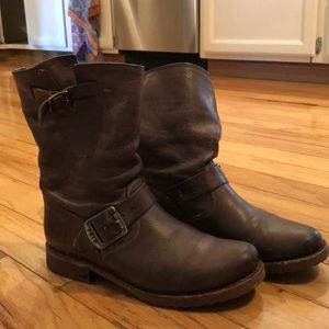 Frye Veronica short boots